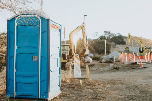 Porta potty delivery and setup in Havana, IL